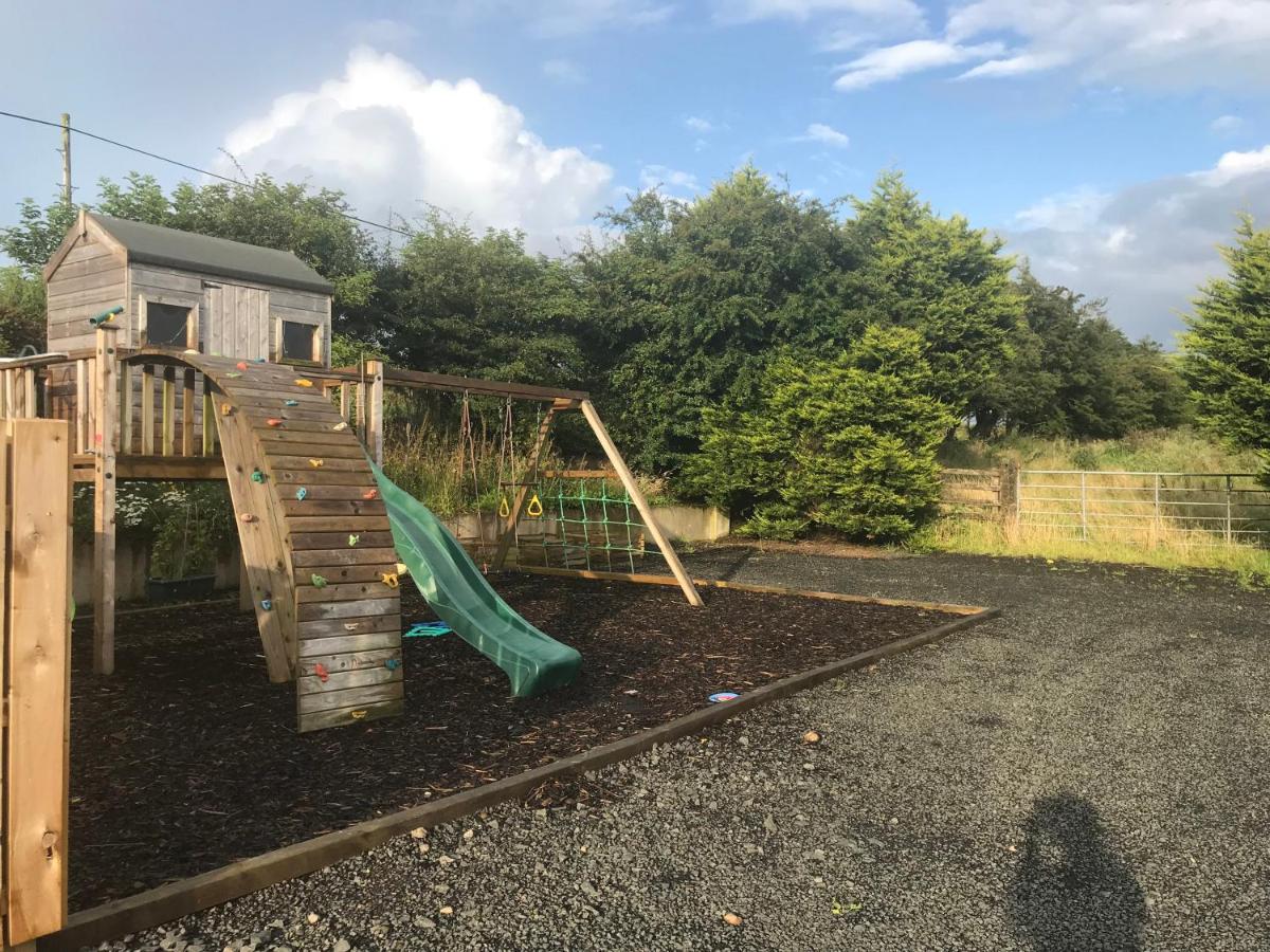 Deerfin Rentals Private Chalet With Hot Tub Ballymena Exteriér fotografie